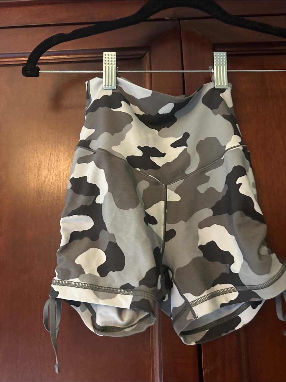 aerie High-Waist Gray Camo Athletic Shorts